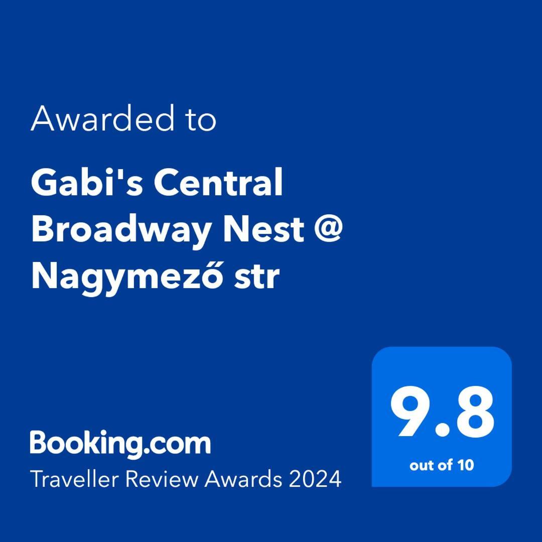 Gabi'S Central Broadway Nest @ Nagymezo Str Budapest Exteriör bild